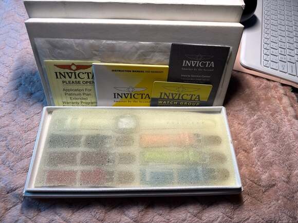 Invicta Special Edition Women's Baby Lupah Watch Gift Set with 7 Interchangeable - Picture 9 of 9